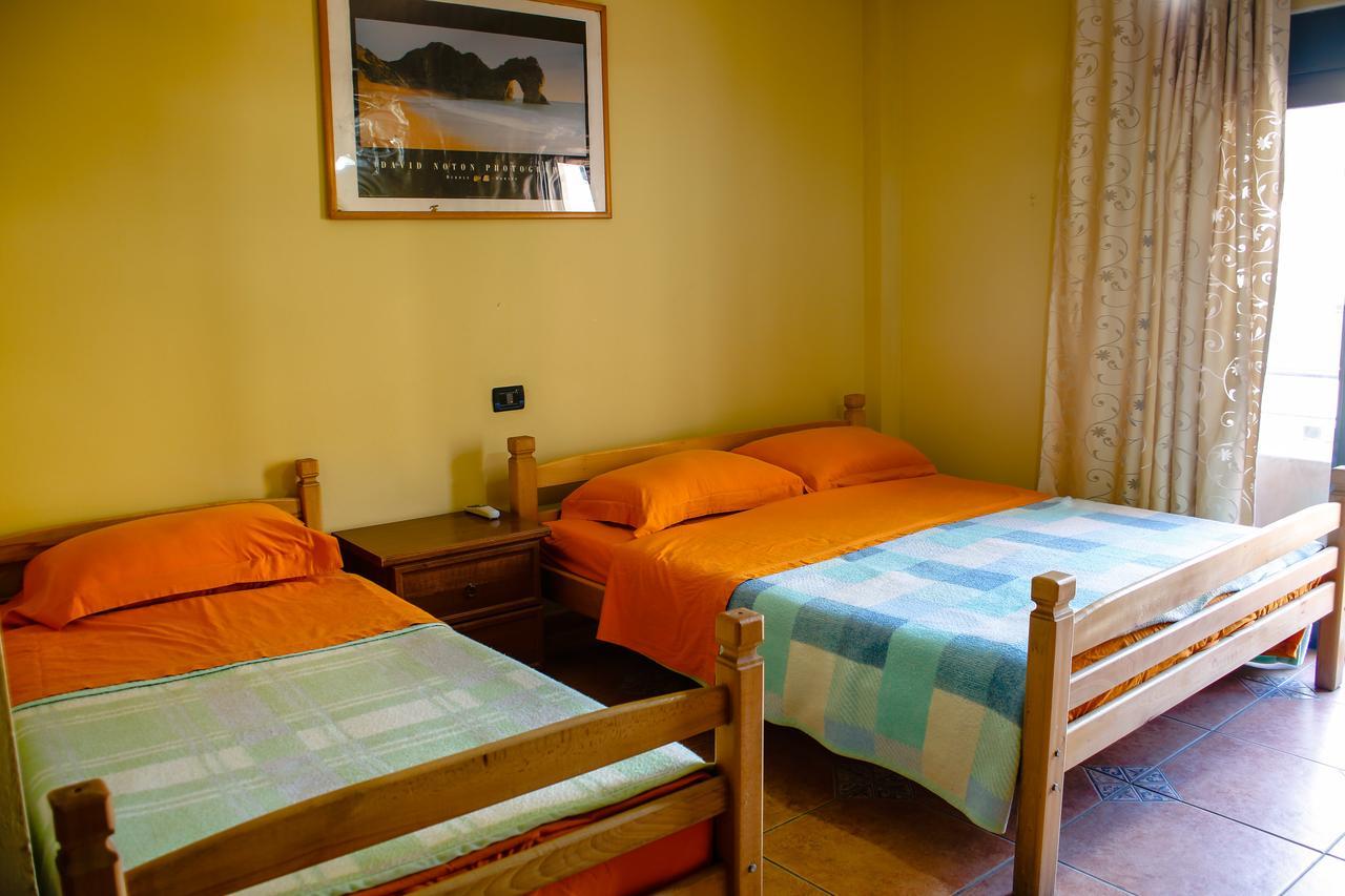 Hotel La Quercia Durres Exterior photo